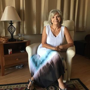 Meet your Posher, Elizabeth